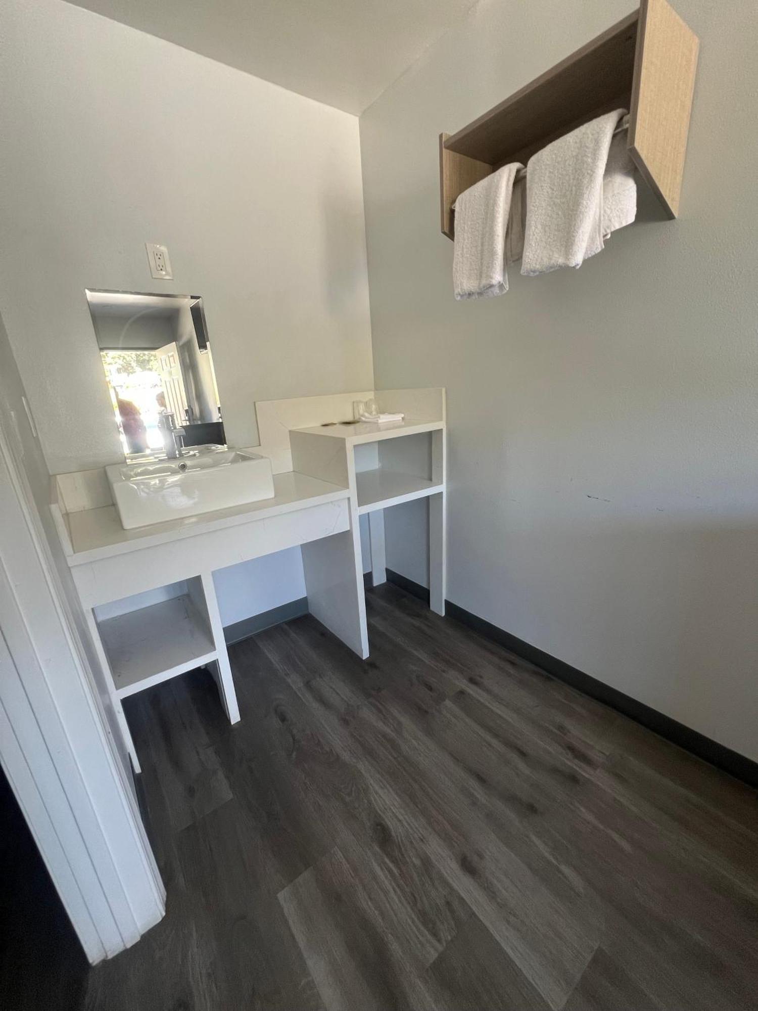 Eastsider Motel -Downtown La New Rooms Los Angeles Exterior photo