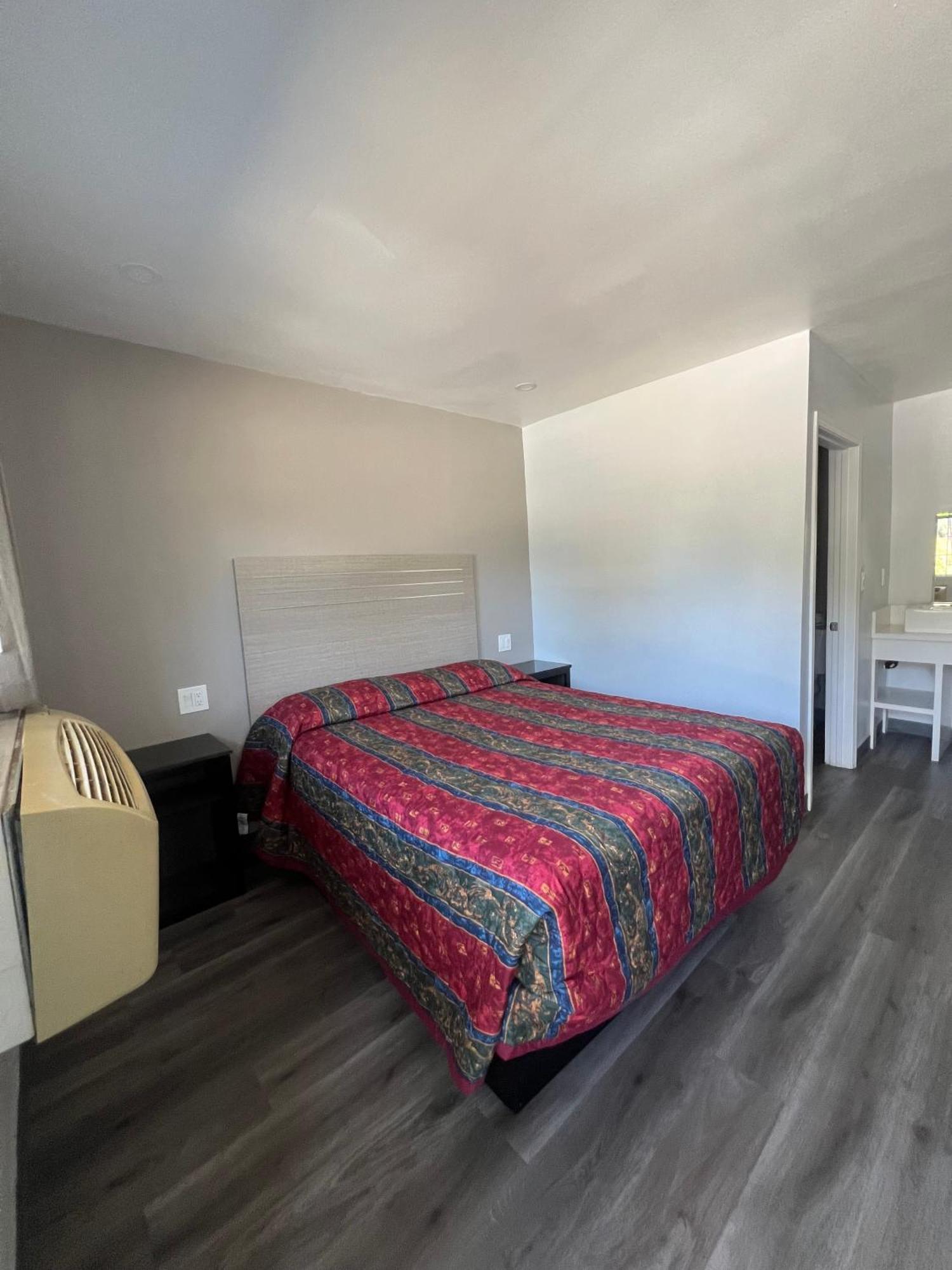 Eastsider Motel -Downtown La New Rooms Los Angeles Exterior photo